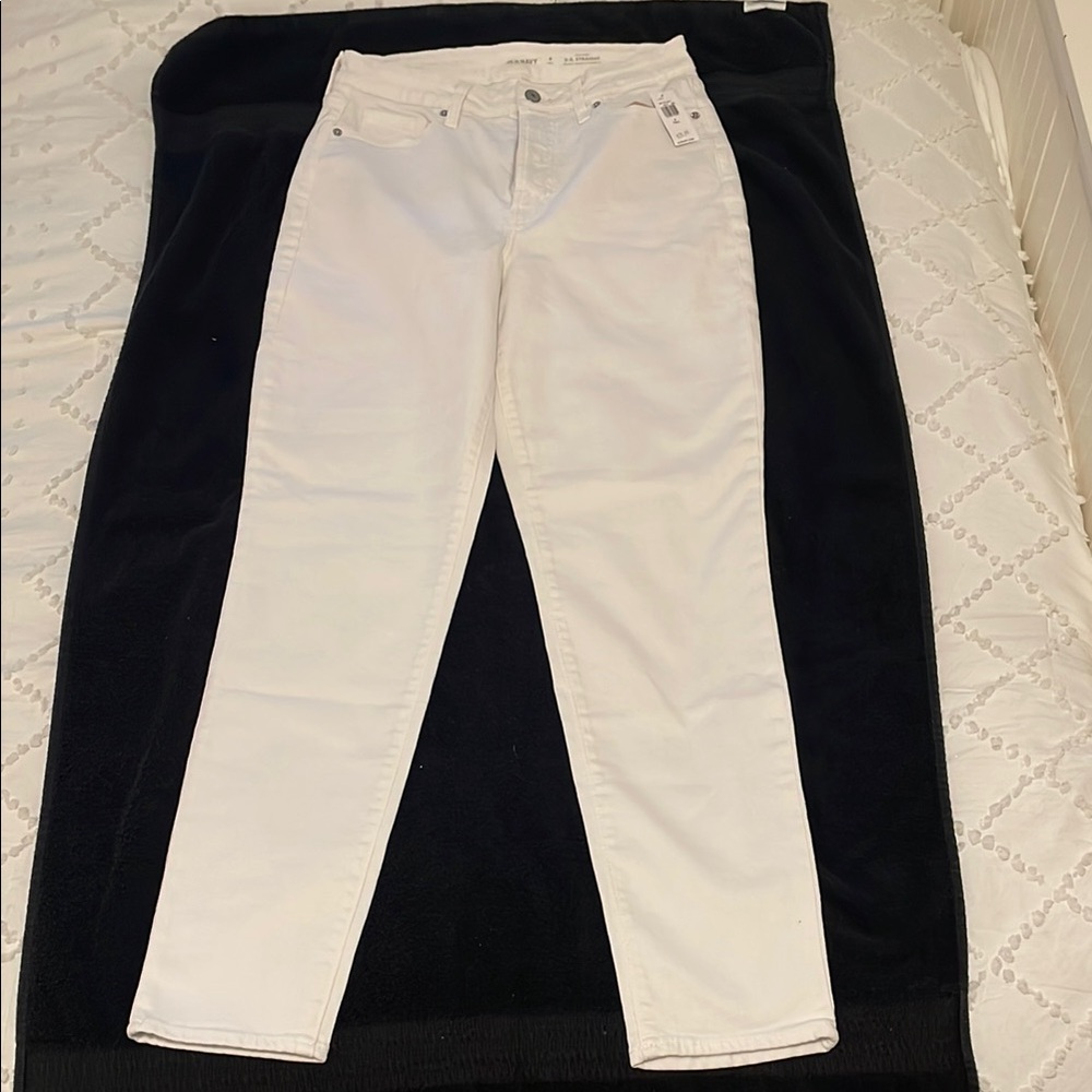 Old Navy Women's White Straight Leg Jeans 6 Tall nwt - Picture 4 of 12